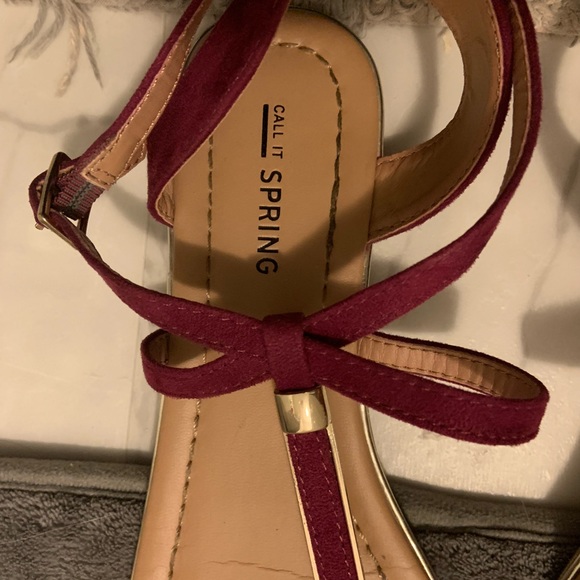 Call it Spring Sandals - Picture 4 of 7